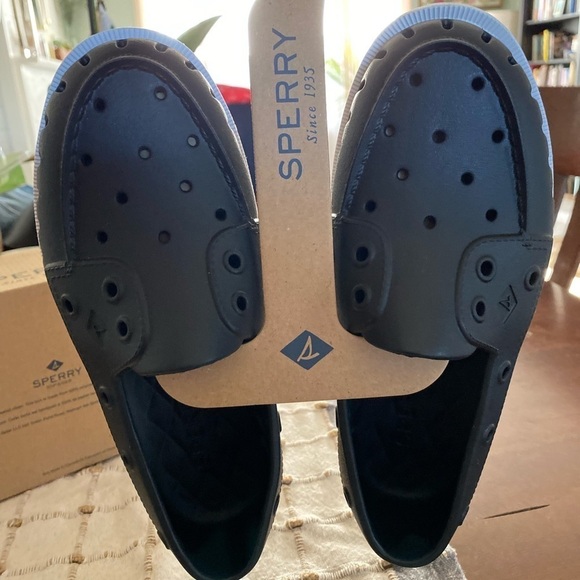 Sperry  Ao Float Black top-slider Women’s size 6 NWOT - Picture 2 of 11